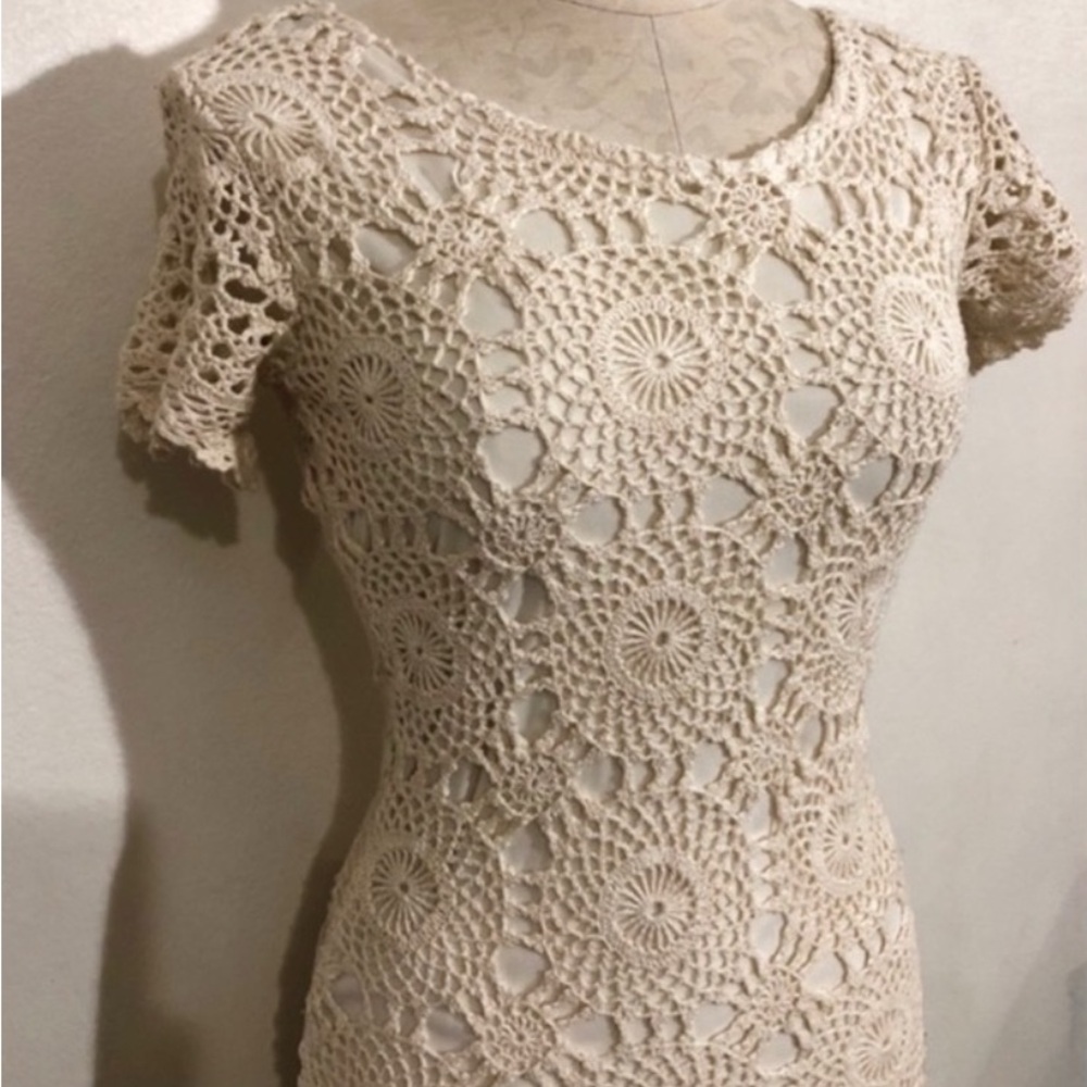 Vintage 1970’s Handmade Crochet Dress - Picture 2 of 5